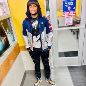 Meet your Posher, Chris